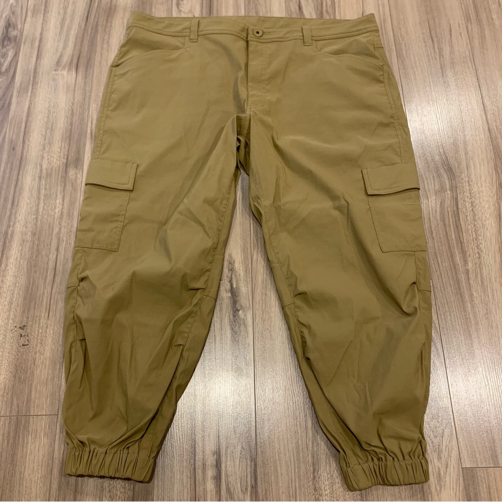 MEC Mochilero Jogger Style Cargo Pants Khaki